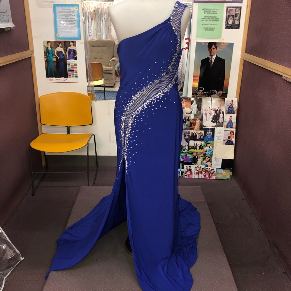 Royal blue prom/party dress.